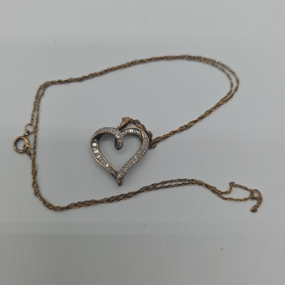 Vintage Heart Shaped Necklace .925 Sterling Silver Gold Plated ‎ 1g